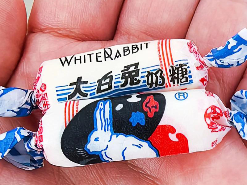 大白兔奶糖里的那层“纸”，是什么做成的？看完这些就知道了